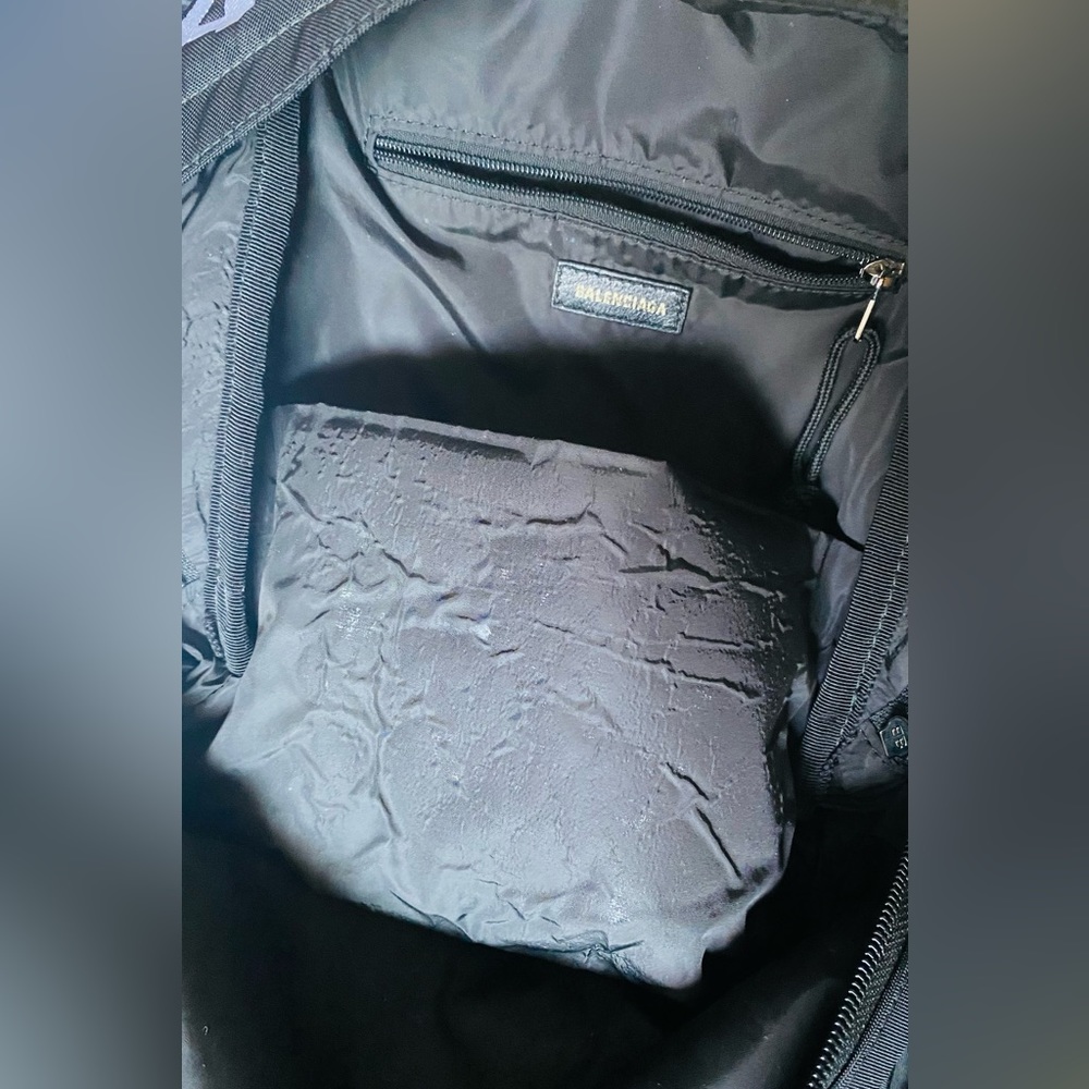 BALENCIAGA
Wheel Backpack size Small - Picture 8 of 9